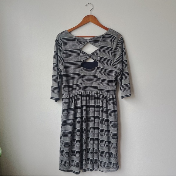 Skater Dress Women's 1X Black & White Striped Cross 3/4 Sleeve - Picture 3 of 6